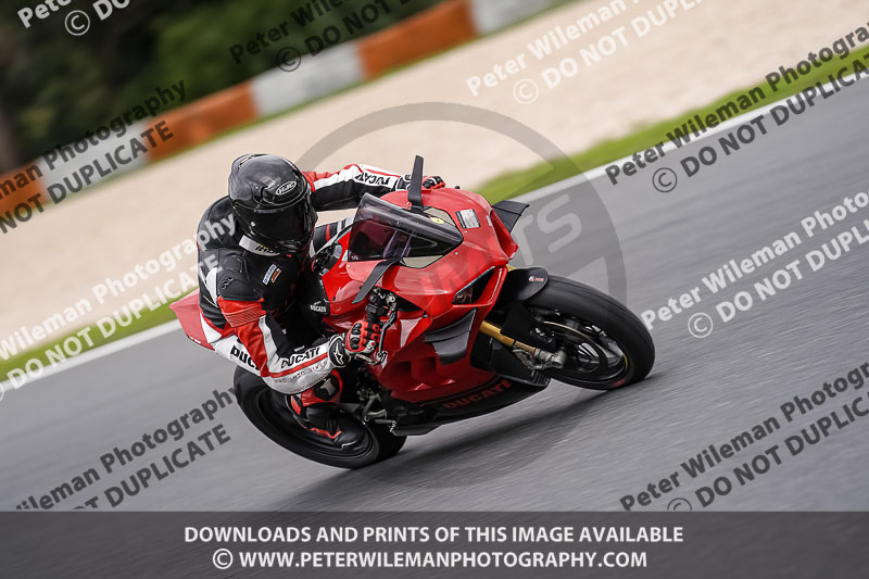 estoril;event digital images;motorbikes;no limits;peter wileman photography;portugal;trackday;trackday digital images
